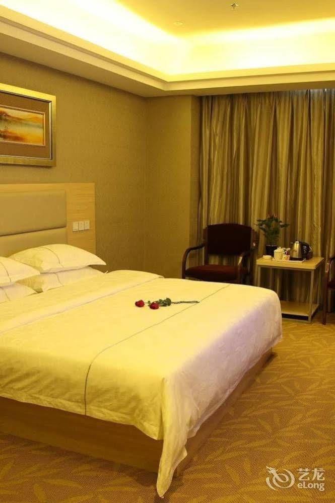 Jinyan Hotel Guangzhou Exterior photo